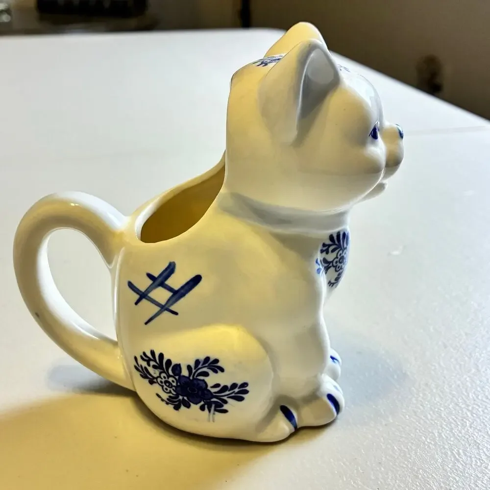 Vintage JSNY Taiwan Blue White Ceramic Cat Creamer Pitcher Delft Style Kitty
